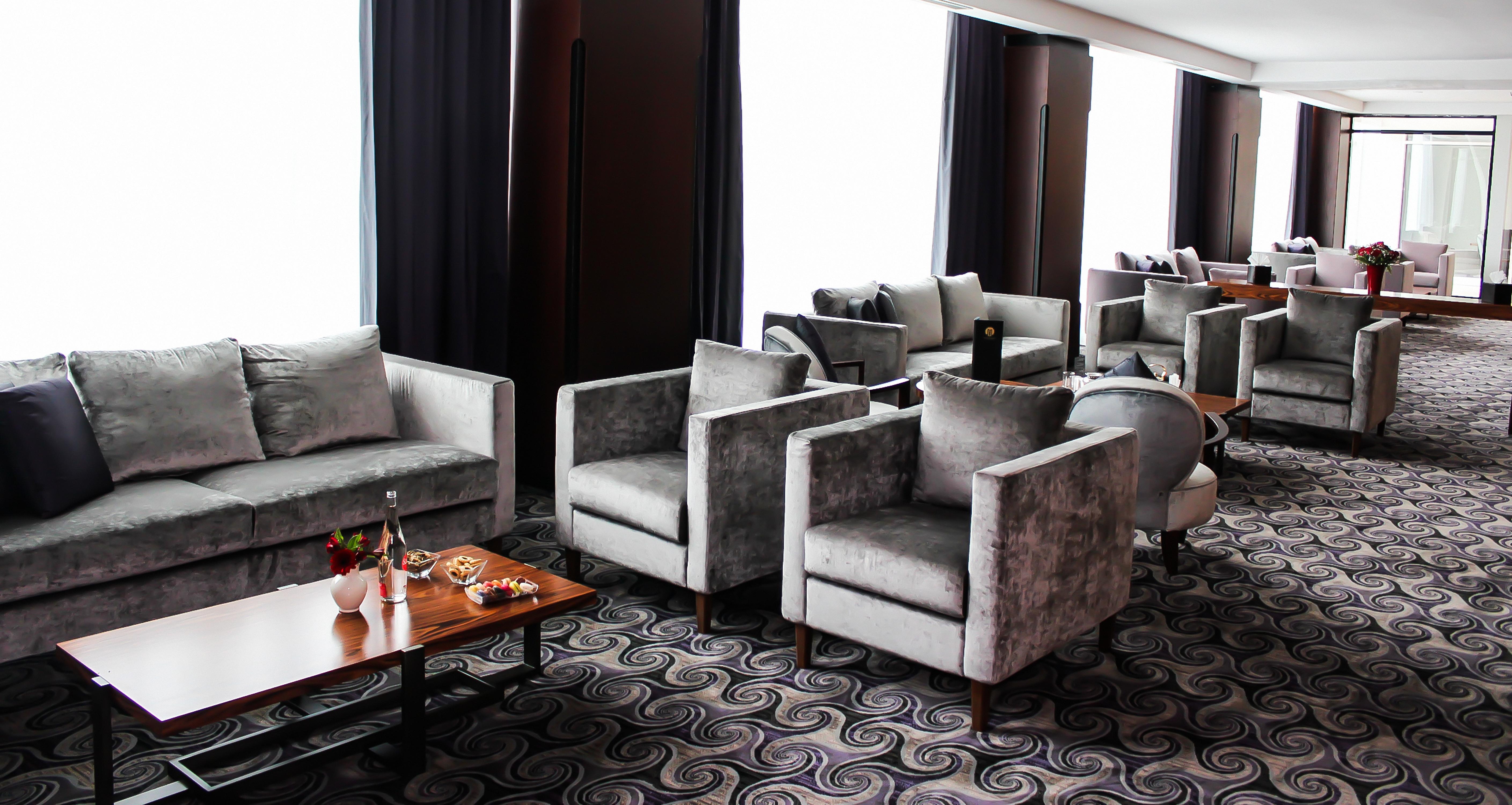 Grand Mogador City Center Casablanca Exterior foto The lounge at the airport