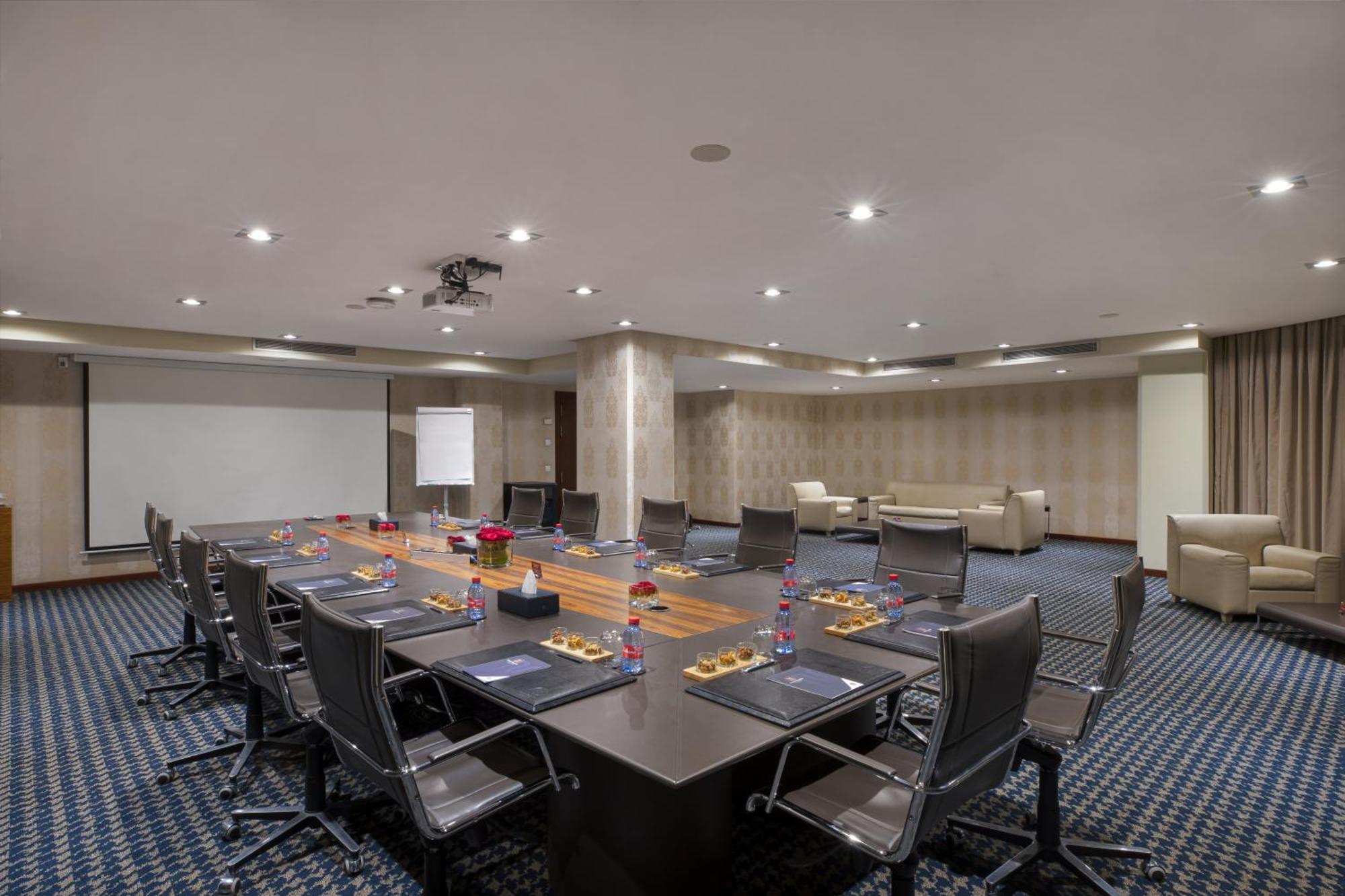 Grand Mogador City Center Casablanca Exterior foto Meeting room