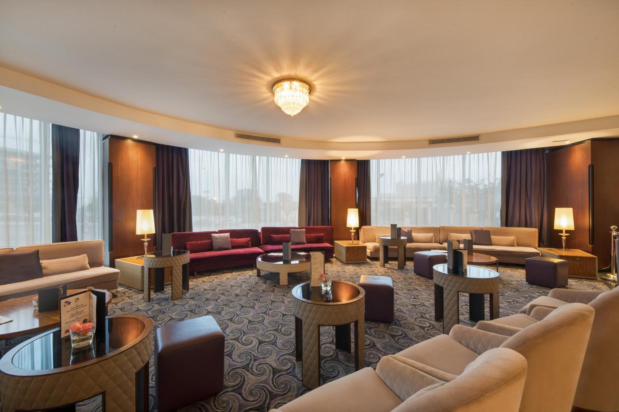 Grand Mogador City Center Casablanca Exterior foto Club Lounge at the hotel